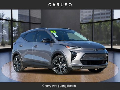 Used 2022 Chevrolet Bolt EUV LT w/ Convenience Package image 1