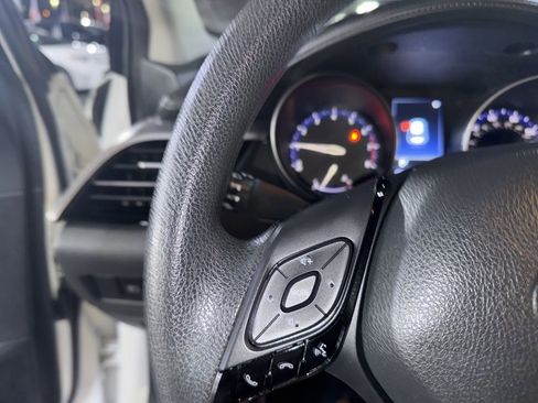 Used 2021 Toyota C-HR LE image 28