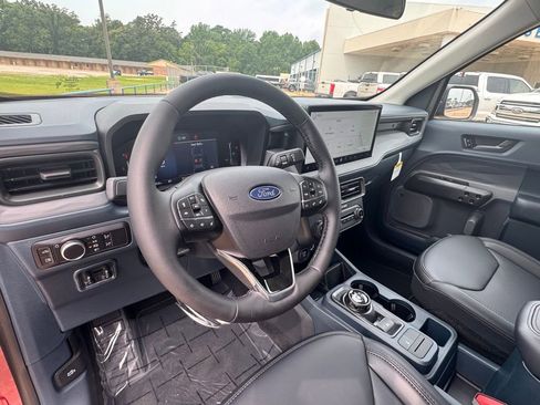 New 2026 Ford Maverick Lariat AWD/4WD image 16
