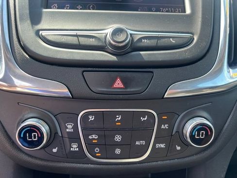 Used 2020 Chevrolet Equinox LT w/ Driver Convenience Package AWD/4WD image 28