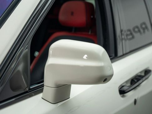Used 2019 Rolls-Royce Cullinan AWD/4WD image 24