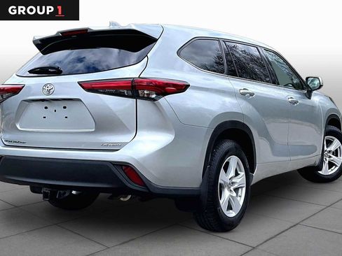 Certified 2021 Toyota Highlander LE AWD/4WD image 13