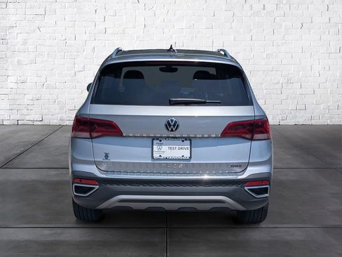 Used 2023 Volkswagen Taos SEL AWD/4WD image 6