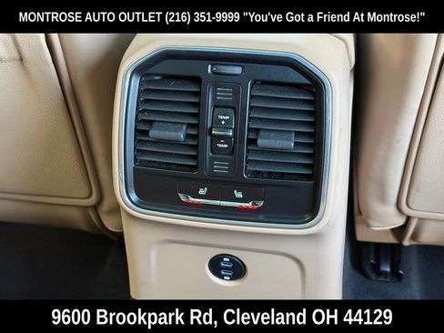 Used 2020 Porsche Macan AWD/4WD image 15