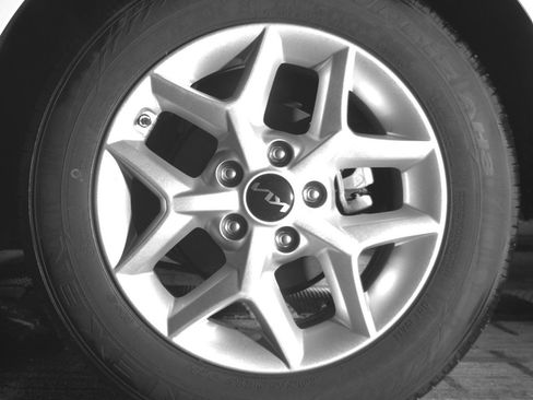 Used 2025 Kia Soul LX w/ LX Technology Package FWD image 14