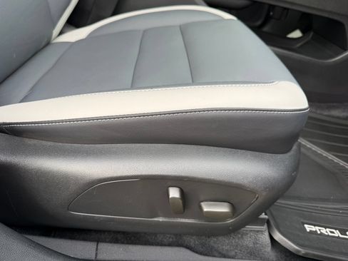 Certified 2025 Honda Prologue Touring image 34