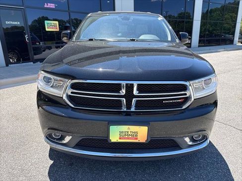 Used 2019 Dodge Durango SXT AWD/4WD image 2