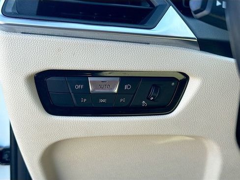 Certified 2023 BMW 330i Sedan w/ Premium Package image 35