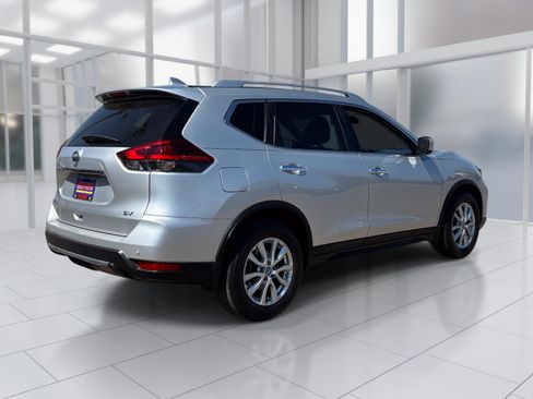 Used 2020 Nissan Rogue SV FWD image 6