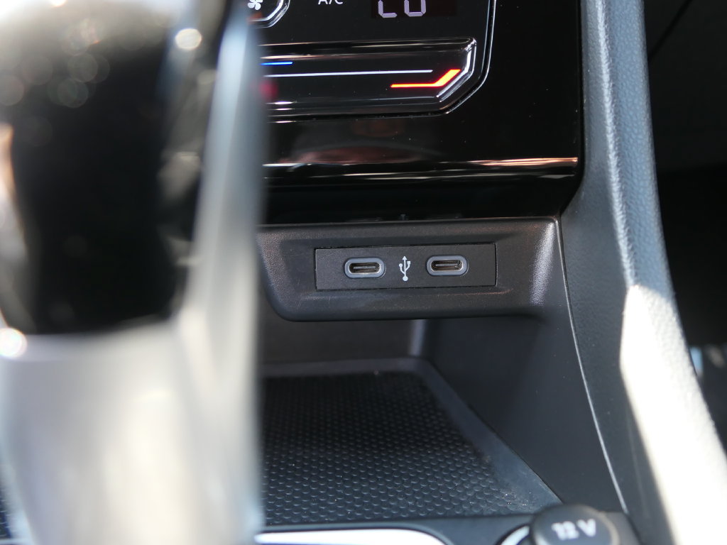 Used 2025 Volkswagen Jetta Sport FWD image 19