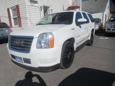 Used 2009 GMC Yukon 4WD Hybrid image 4