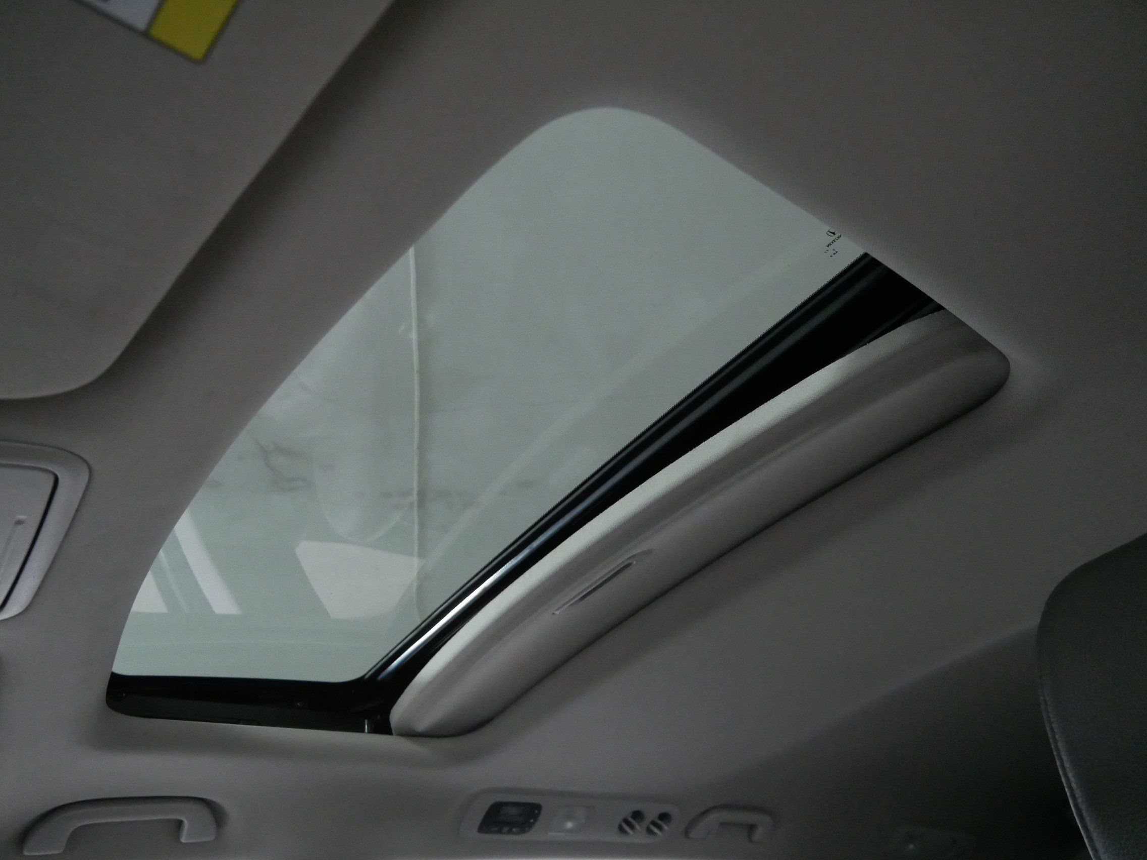 Used 2015 Honda Odyssey EX-L image 30