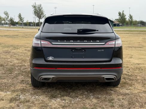 Used 2020 Lincoln Nautilus Reserve w/ Equipment Group 201A FWD image 4
