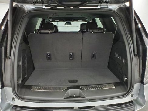 Used 2025 Chevrolet Tahoe Z71 w/ Comfort Package image 23