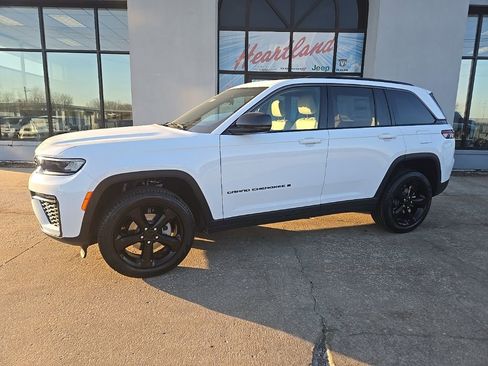New 2026 Jeep Grand Cherokee Limited AWD/4WD image 4
