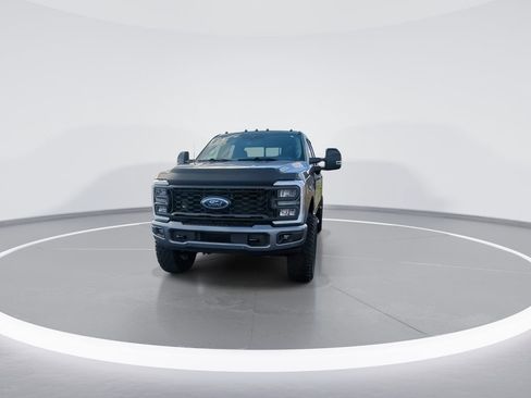 Used 2024 Ford F250 Lariat w/ Lariat Ultimate Package image 3