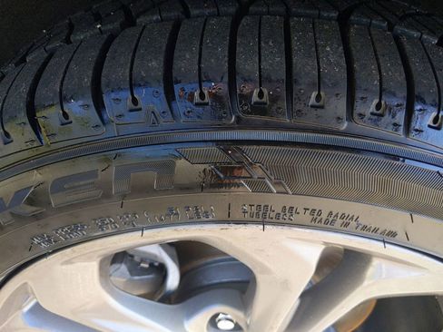 Used 2024 Honda Accord EX image 12