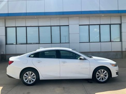 Used 2025 Chevrolet Malibu LT FWD image 36