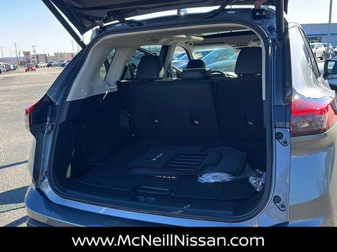 New 2026 Nissan Rogue SV image 30