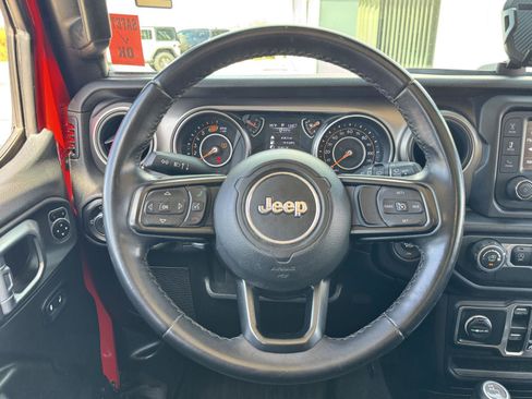 Used 2020 Jeep Wrangler Unlimited Sport S AWD/4WD image 15