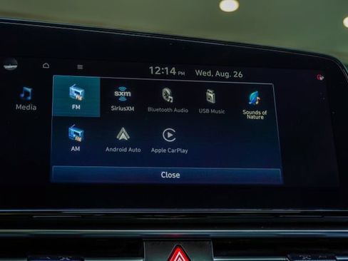 Used 2025 Hyundai Elantra Limited FWD image 31