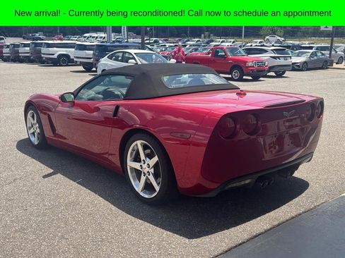 Used 2005 Chevrolet Corvette Convertible w/ Preferred Equipment Group RWD image 2