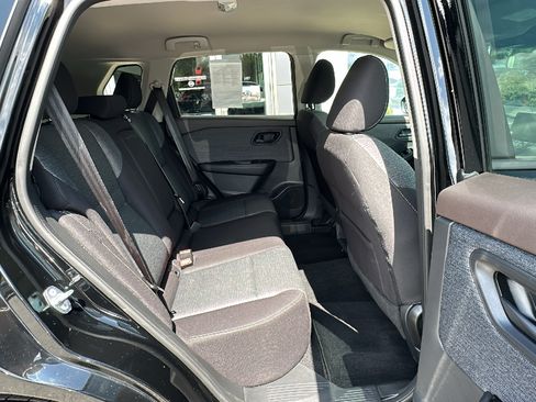 Used 2021 Nissan Rogue S AWD/4WD image 23