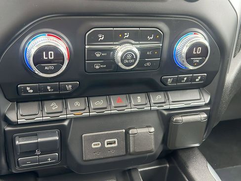 Used 2020 GMC Sierra 1500 SLT w/ SLT Premium Package image 16