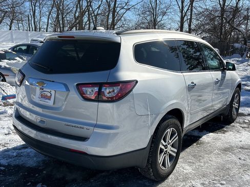 Used 2016 Chevrolet Traverse LT image 5