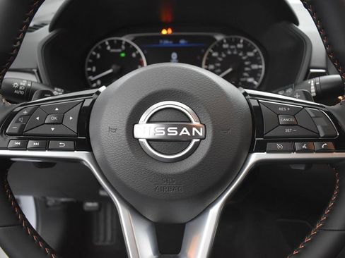 New 2025 Nissan Altima 2.5 SR image 29