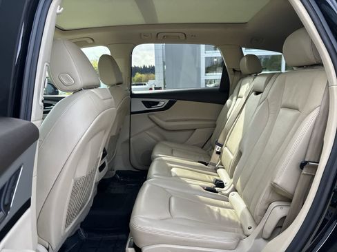 Used 2019 Audi Q7 2.0T Premium w/ Convenience Package AWD/4WD image 7