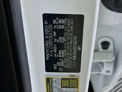 Used 2025 Kia Soul LX w/ LX Technology Package image 12