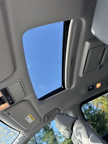 Used 2023 Honda Odyssey Elite image 31