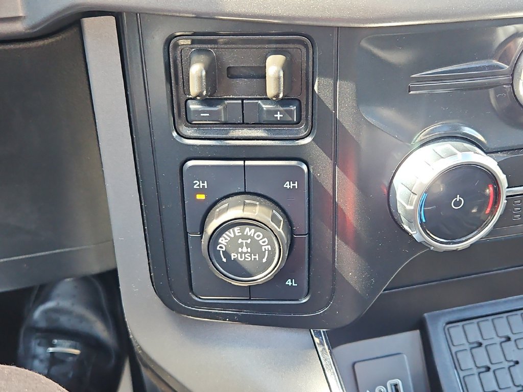 Used 2025 Ford F150 XLT w/ Equipment Group 303A High AWD/4WD image 19