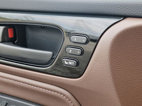 New 2026 Honda Odyssey Touring image 17