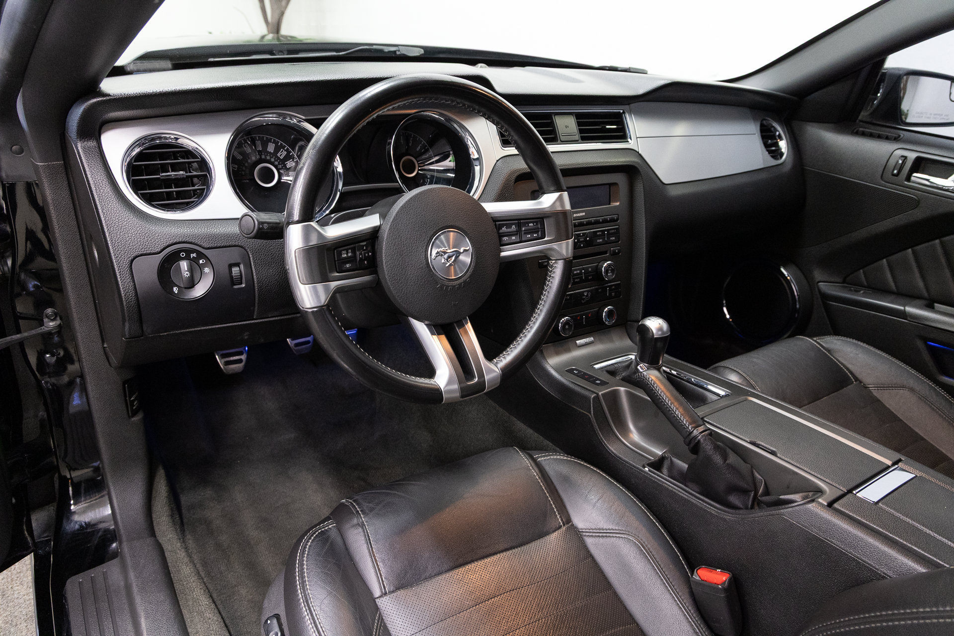 Used 2014 Ford Mustang GT Premium w/ Brembo Brake Package RWD image 6