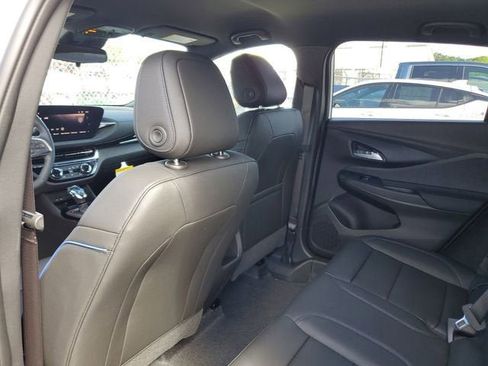 New 2026 Buick Envista Sport Touring w/ Convenience I Package FWD image 9