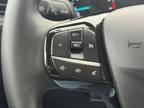 Certified 2022 Ford Escape SE w/ SE Sport Appearance Package image 18