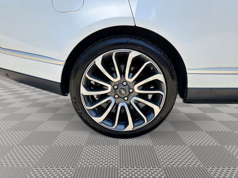 Used 2019 Land Rover Range Rover Long Wheelbase Autobiography AWD/4WD image 30