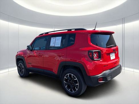 Certified 2023 Jeep Renegade Latitude image 5