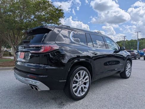 Used 2024 GMC Acadia Denali w/ Super Cruise Package FWD image 8