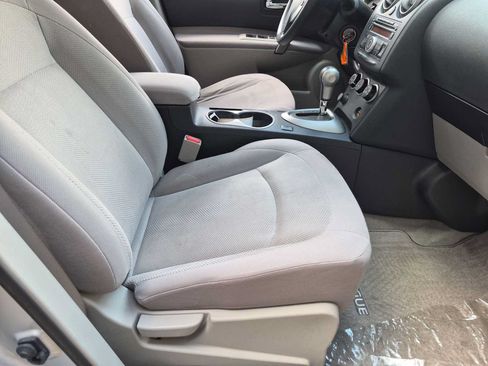 Used 2013 Nissan Rogue S AWD/4WD image 18