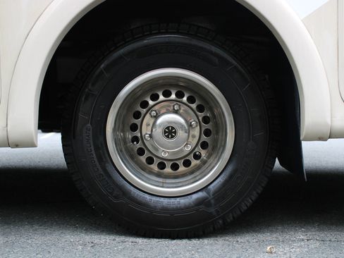 Used 2016 Mercedes-Benz Sprinter 3500 w/ Swivel Seat Package image 57