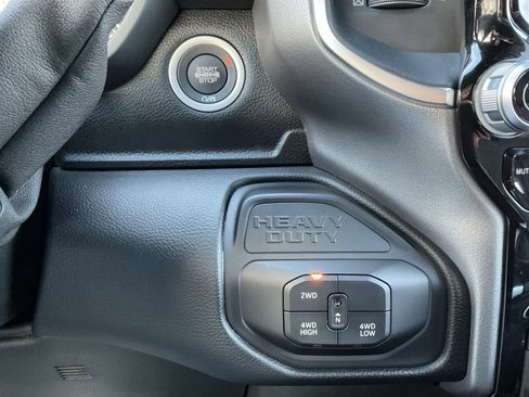 Used 2025 RAM 2500 Big Horn image 23