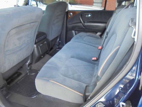 Used 2017 Nissan Armada SV AWD/4WD image 9