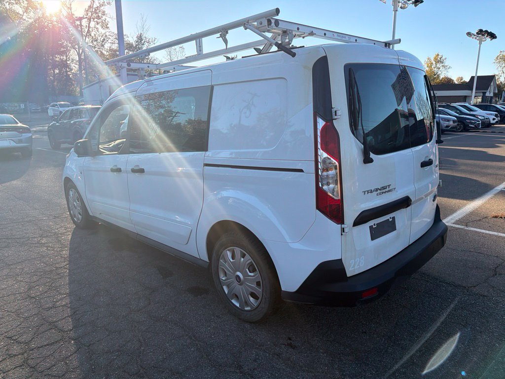 Used 2022 Ford Transit Connect XLT FWD image 7