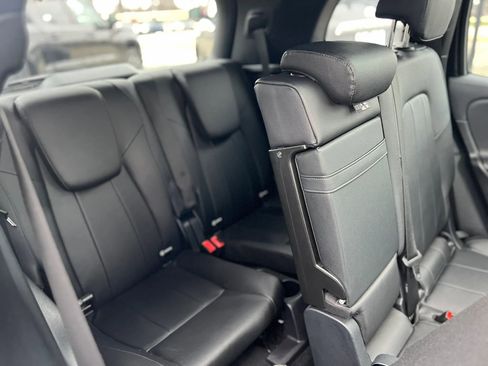 Used 2021 Mercedes-Benz GLB 250 4MATIC image 19