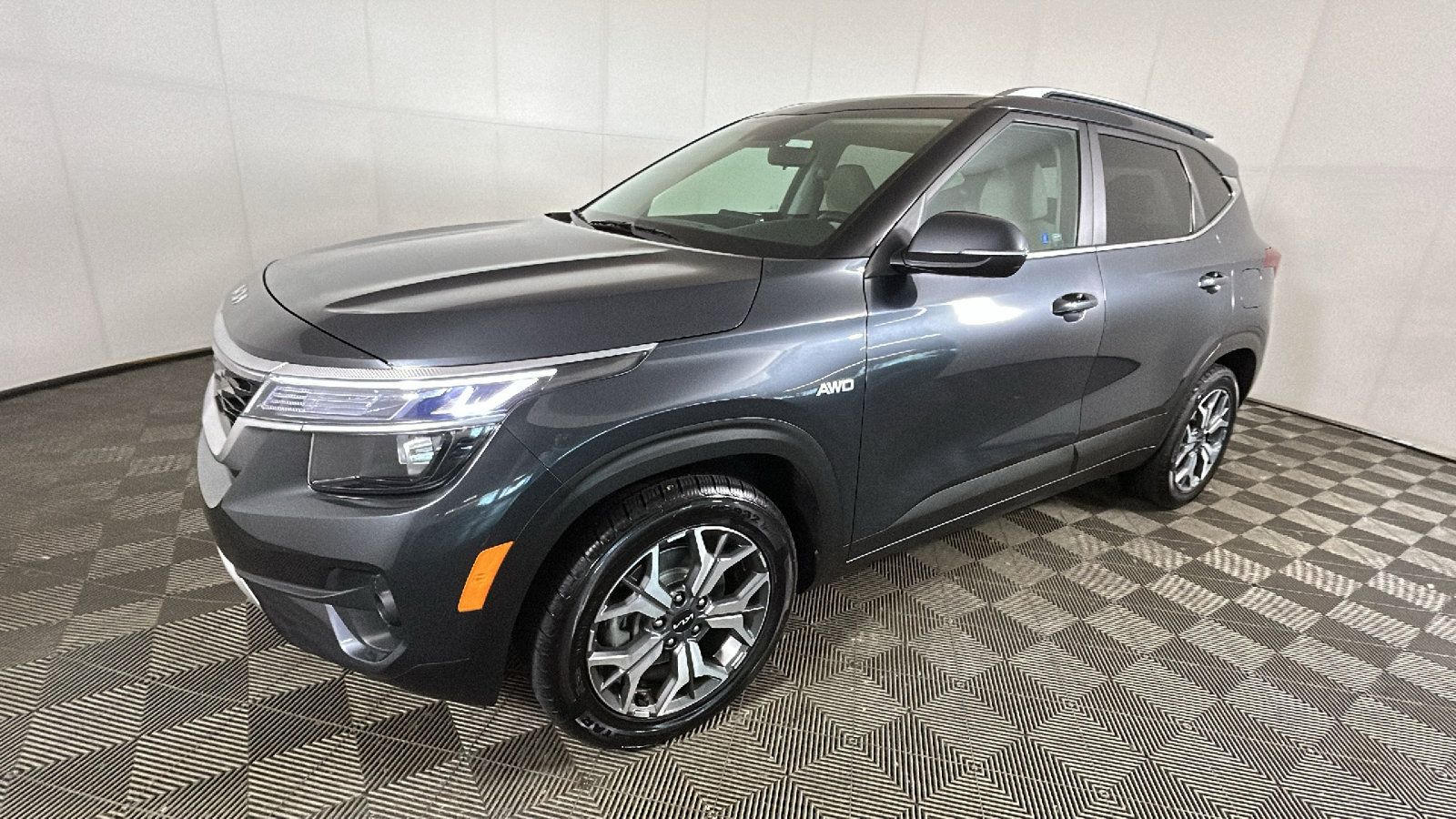Used 2022 Kia Seltos EX AWD/4WD image 7