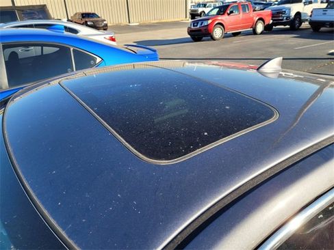 Used 2020 Honda Civic EX image 3