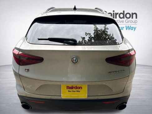 Used 2023 Alfa Romeo Stelvio Sprint AWD/4WD image 6